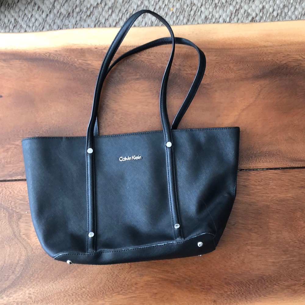 Calvi. Klein small bucket purse
